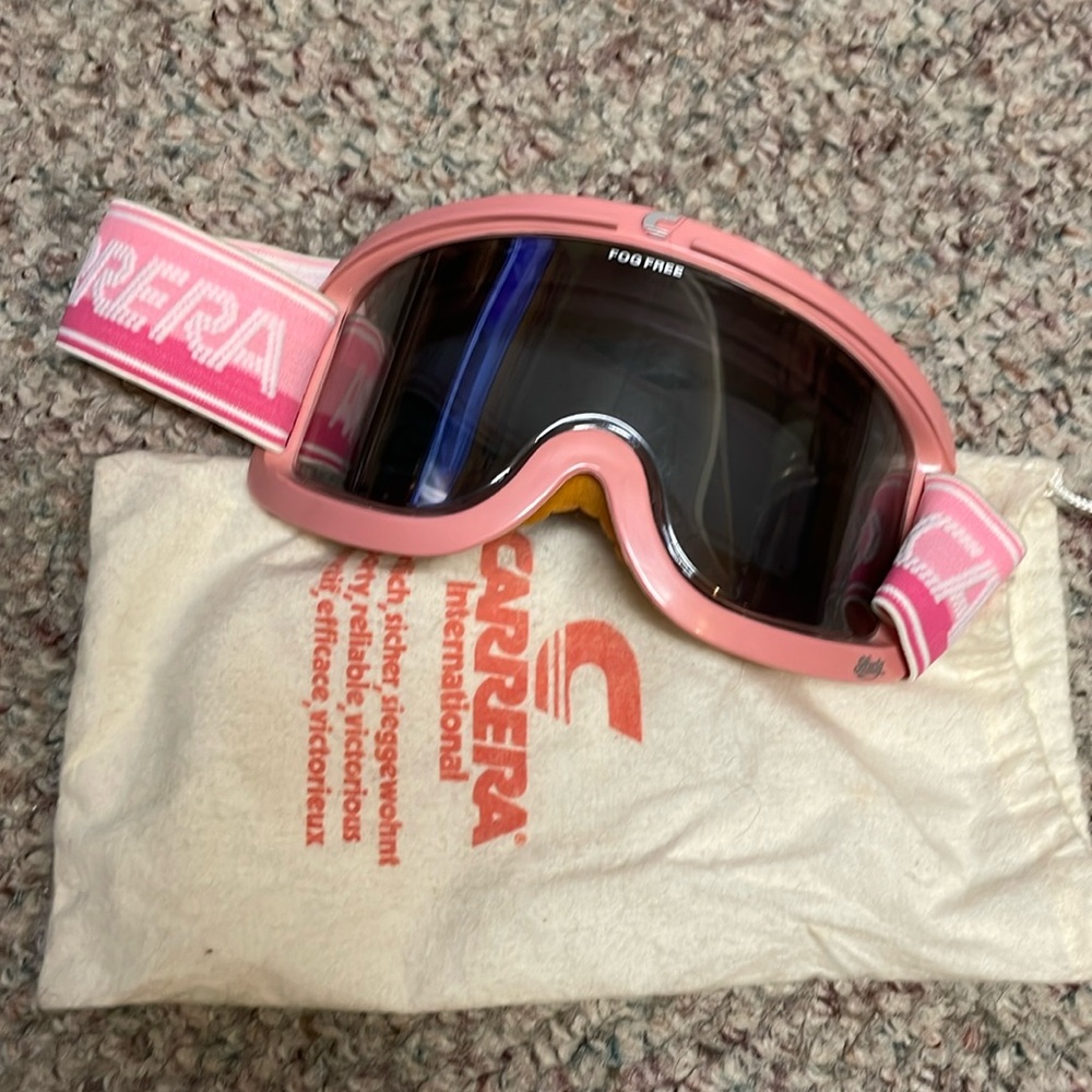 Carrera fog free padded ski googles